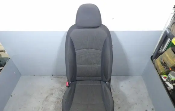 SsangYong Tivoli Front driver seat 