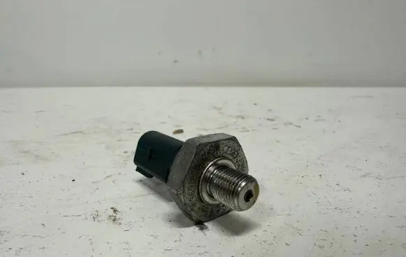Seat Leon (5F) Oil pressure sensor 036919081c