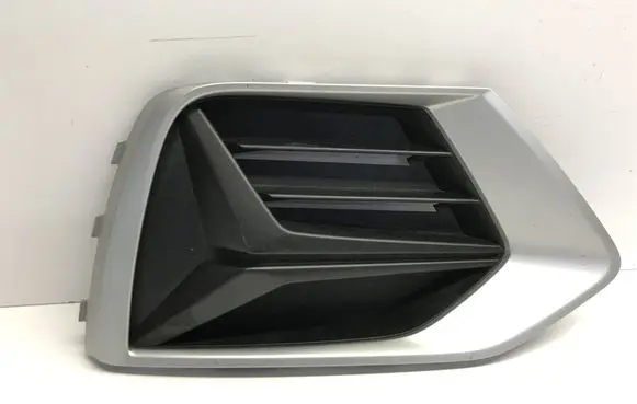 Audi Q3 8U Front bumper lower grill 83A807682B