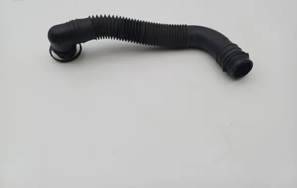 Volkswagen Golf IV Breather hose/pipe 1J0131128