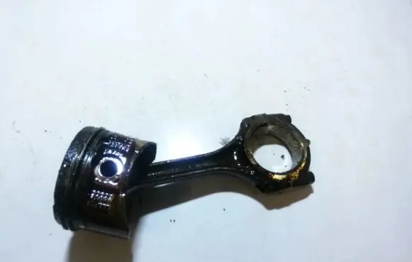 Renault Laguna II Piston with connecting rod