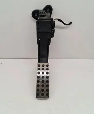 Mercedes-Benz R W251 Accelerator throttle pedal A1643000104