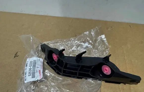 Lexus LBX Front bumper mounting bracket 5253652250