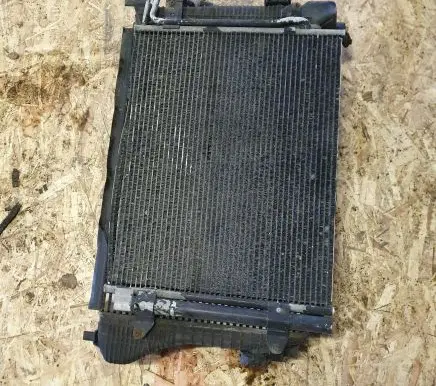Volkswagen Touran I Intercooler radiator 1K0145803H