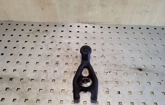 Peugeot 208 I Clutch release arm fork 