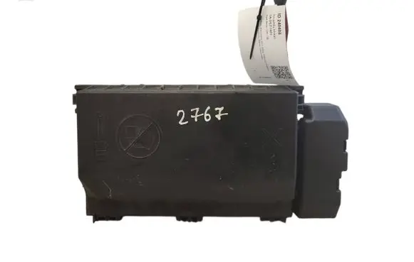 Opel Astra J Fuse module C11000139