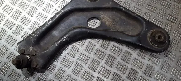 Peugeot 207 Front lower control arm/wishbone