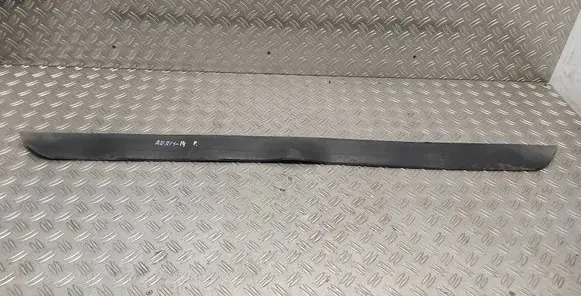 Toyota Auris E180 Front bumper lip 