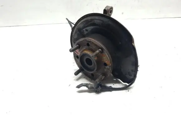 Mitsubishi Space Star Front wheel hub spindle knuckle