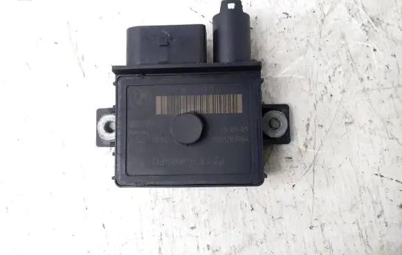 BMW 1 E81 E87 Glow plug pre-heat relay 0522120102 779800006