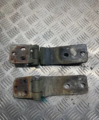 Daihatsu Rocky Loading door hinge set 