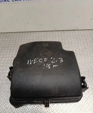 Iveco Daily 6th gen Fuse box cover 5801393356