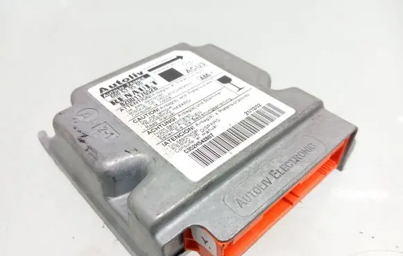 Renault Scenic I Airbag control unit/module 8200117652B 600639500