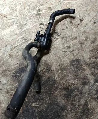 Ford Courier Thermostat/thermostat housing 9820023280 042651