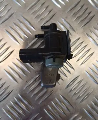 Volkswagen Polo V 6R Turbo solenoid valve 1K0906283A