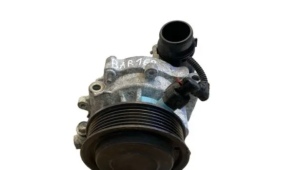 Opel Astra K Water pump 55490715