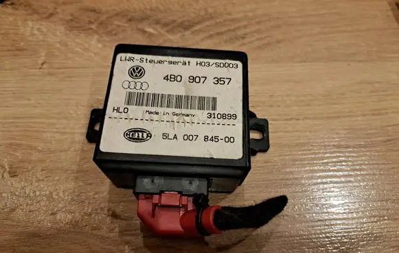 Audi A6 S6 C6 4F Light module LCM 4B0907357 5LA00784500 310899