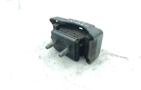 Iveco Daily 5th gen Engine mount bracket