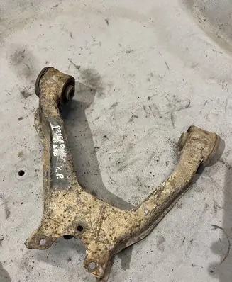 Mitsubishi Pajero Front upper control arm/wishbone 
