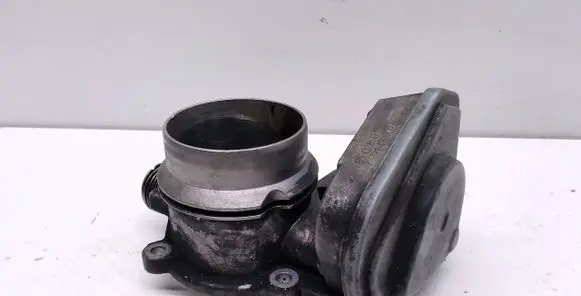 BMW 5 E60 E61 Throttle valve 7791481 B50280130