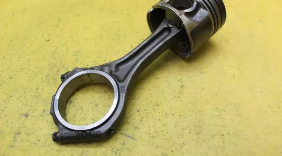 Audi A8 S8 D3 4E Piston with connecting rod