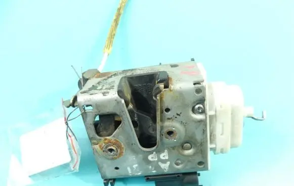 Audi A3 S3 8L Front door lock 8L1837016C IMPRK1342837
