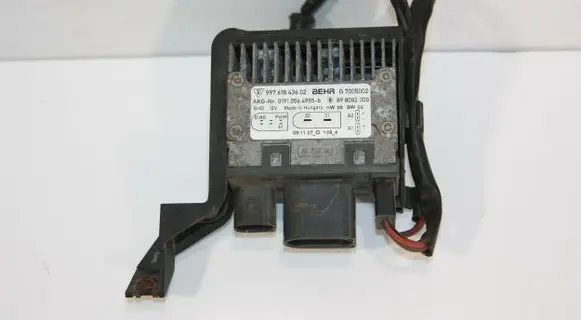 Coolant fan relay
