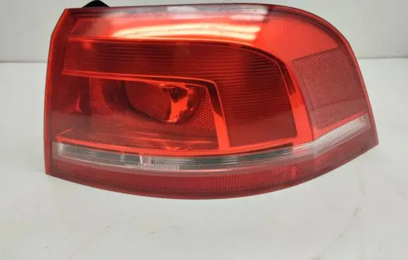 Volkswagen PASSAT B7 Rear/tail lights 3AF945096C