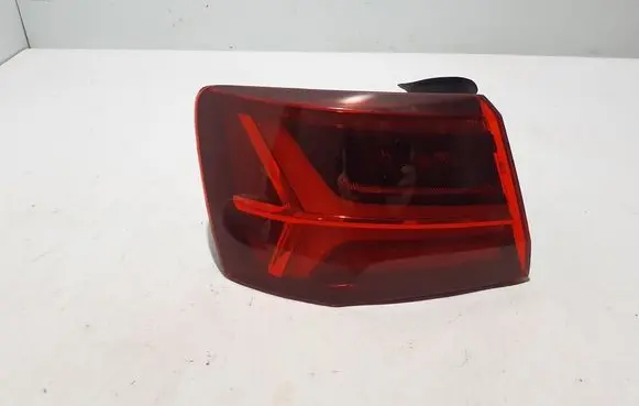 Audi A6 S6 C7 4G Tailgate rear/tail lights 4G9945095F