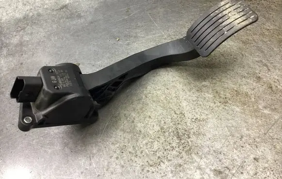 Citroen C4 I Picasso Accelerator throttle pedal 0280755167 9671416880