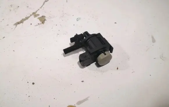 Audi A4 S4 B6 8E 8H Turbo solenoid valve