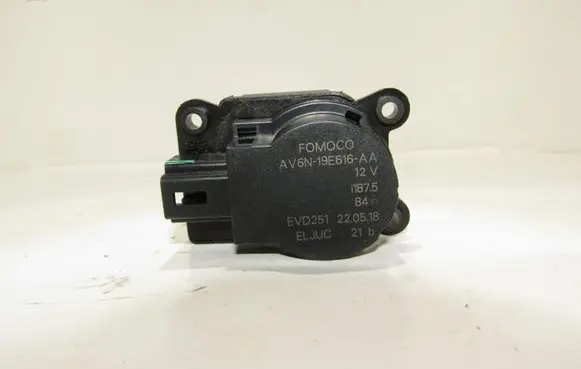 Ford C-MAX II Air flap motor/actuator AV6N19E616AA