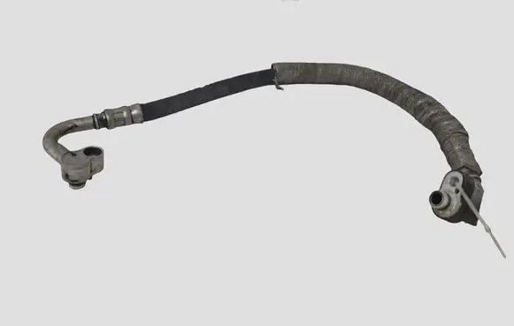 Volkswagen Jetta V Air conditioning (A/C) pipe/hose