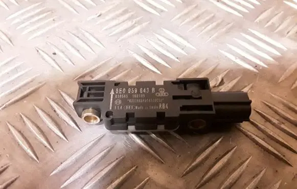 Audi A4 S4 B7 8E 8H Airbag deployment crash/impact sensor 8E0959643B