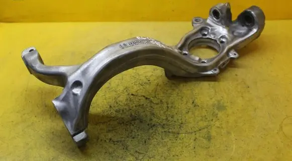 Audi A6 S6 C6 4F Front wheel hub spindle knuckle 4F0