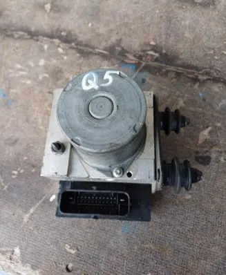 Audi A4 S4 B8 8K ABS Pump 8R0907379H