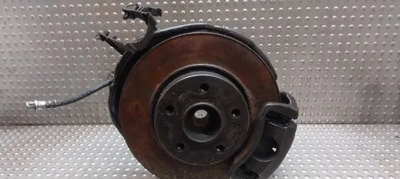 Mercedes-Benz A W169 Front wheel hub spindle knuckle 6903