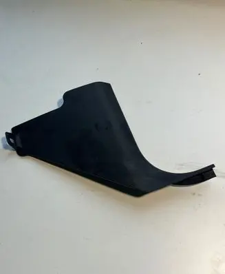 Foot area side trim