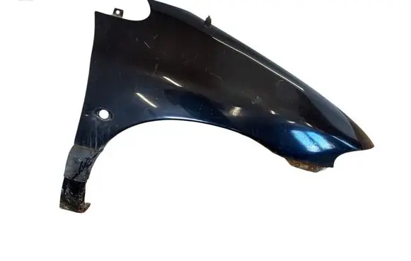 Chrysler Voyager Fender