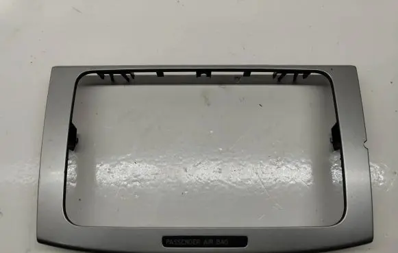 Volkswagen PASSAT B6 Radio/GPS head unit trim 3C0858069AE