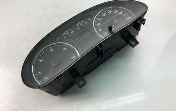 Volkswagen Polo IV 9N3 Speedometer (instrument cluster) 6Q0920822D