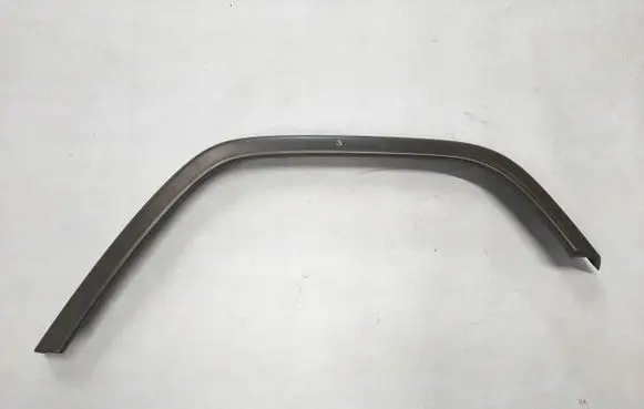 Mercedes-Benz G W463 2nd Gen Fender trim (molding) 