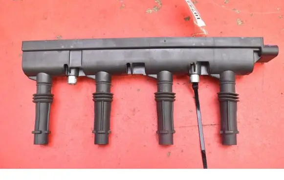 Opel Meriva A High voltage ignition coil 55575499