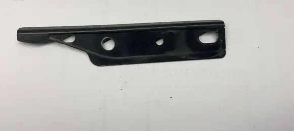 Mercedes-Benz E W212 Front bumper mounting bracket A2128810206 3898RRR