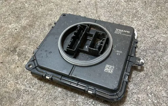 Volvo XC40 LED ballast control module 32337413