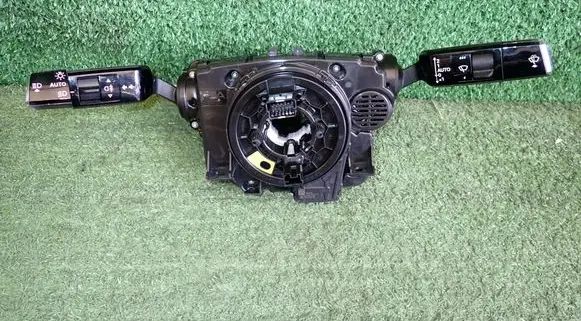 Peugeot 3008 III Indicator stalk 9872349980