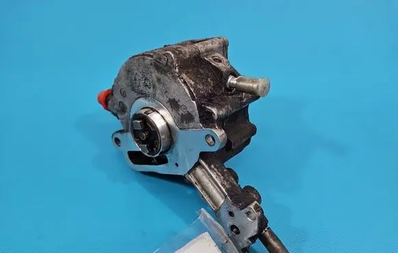 Volkswagen PASSAT B5.5 Vacuum pump 038145209C IMPRK1610873