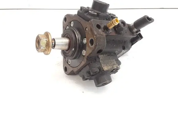 Opel Zafira B Fuel injection high pressure pump 0445010097 0055204599