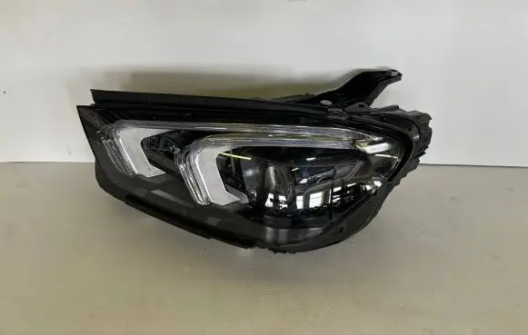 Mercedes-Benz CLA C117 X117 W117 Headlight/headlamp A1679064104