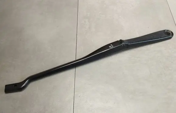 BMW 7 G11 G12 Front wiper blade arm 15272310